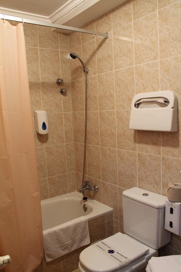 Hotel El Pino เตอรอร์ ภายนอก รูปภาพ