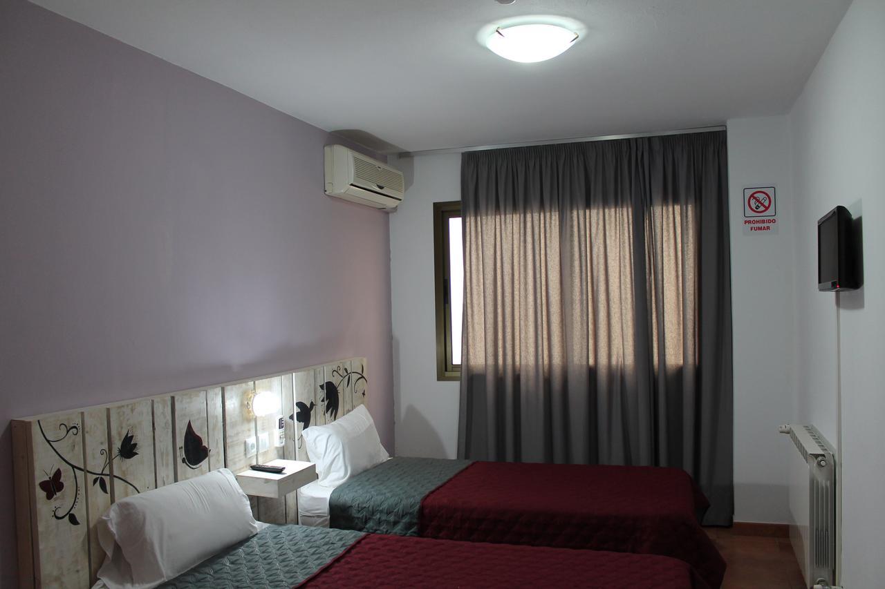 Hotel El Pino เตอรอร์ ภายนอก รูปภาพ