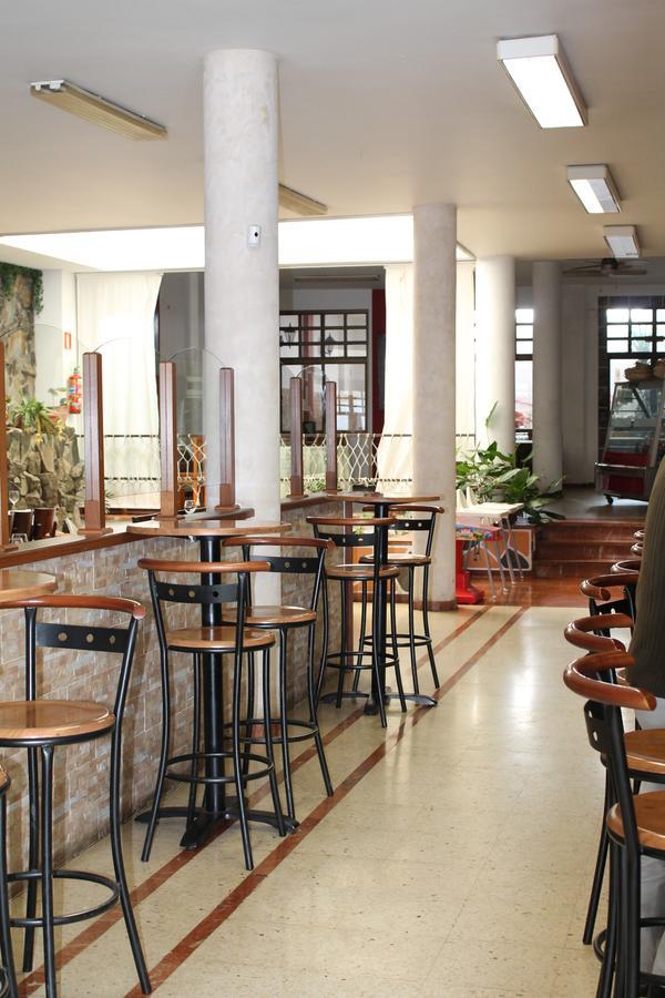 Hotel El Pino เตอรอร์ ภายนอก รูปภาพ
